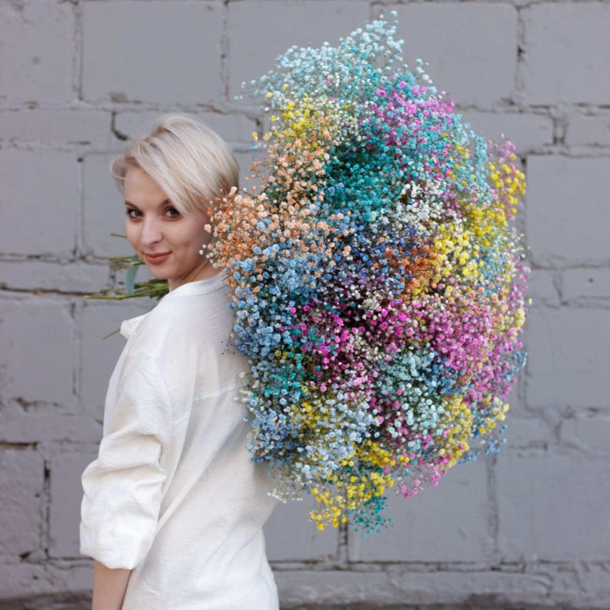 Огромный букет из 51 гипсофилы